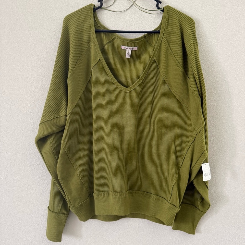 Free People Santa Clara Thermal V-neck Oversized Ferngully Small NWT - Picture 8 of 8
